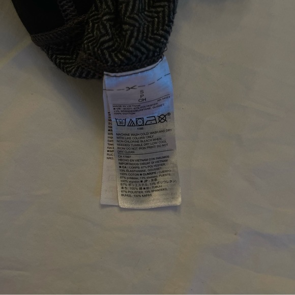 OLD Navy Active Go Dry Fitted Leggings - Picture 13 of 13